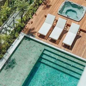 https://wake.colombiamedellinhotels.com